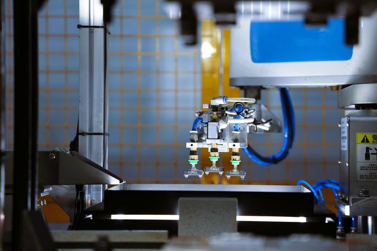 深圳市泛海統(tǒng)通訊產(chǎn)品的技術(shù)開(kāi)發(fā)與銷售